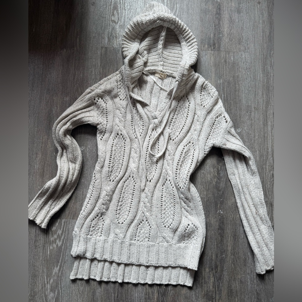 Cupio Gray Cowl Neck Cable Knit Sweater